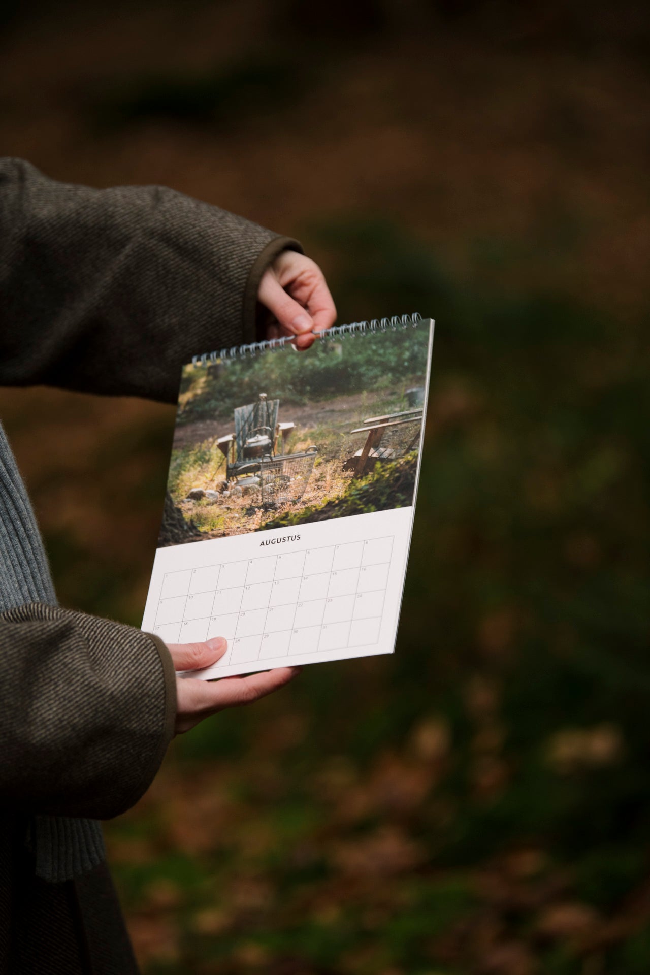 Birthday calendar 'life in the forest'